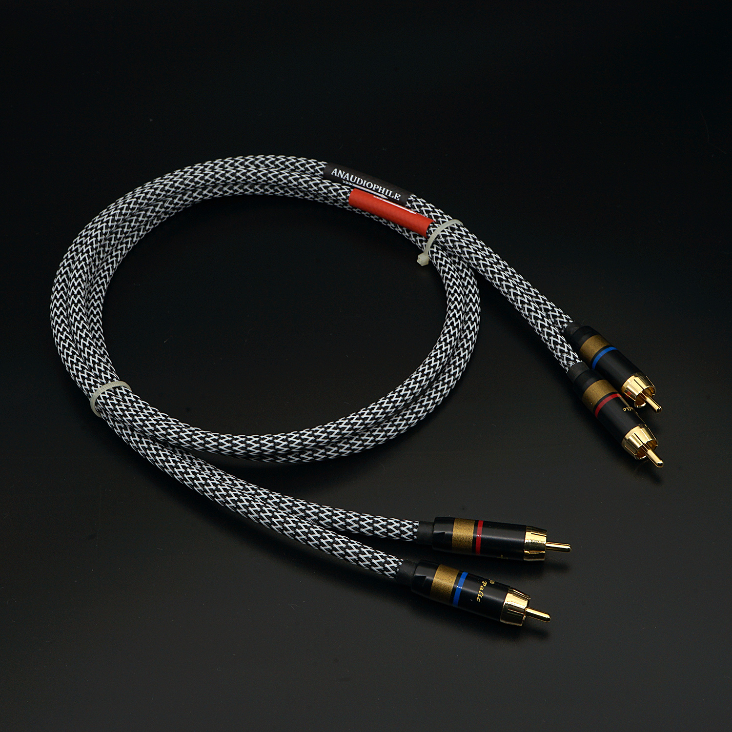 Pair CANARE L-4E6S RCA Cable P - Braided Line recension och pris