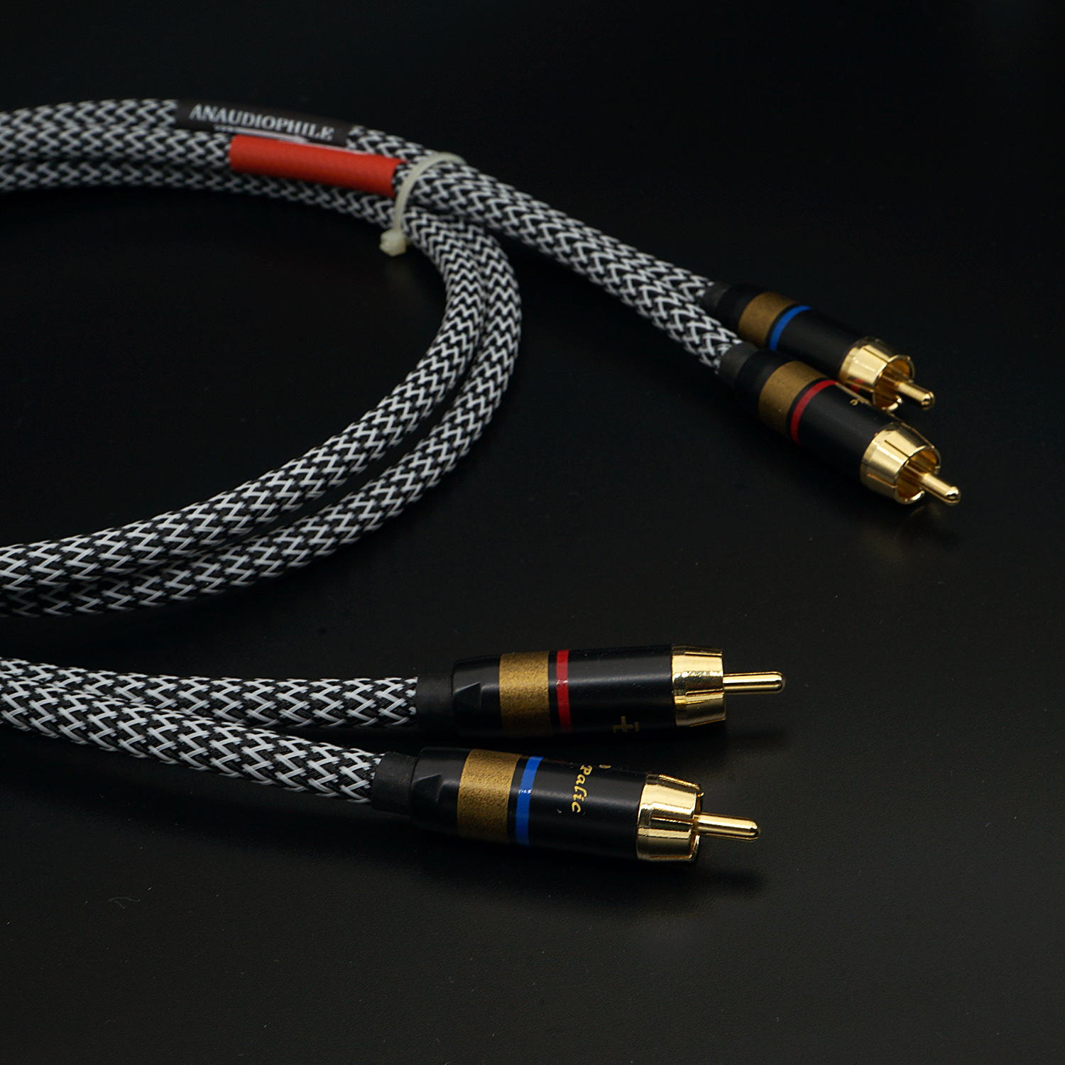 Pair CANARE L-4E6S RCA Cable P - Braided Line recension och pris